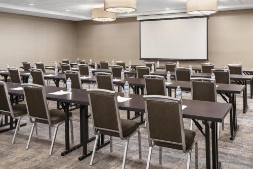 holiday inn odessa by ihg
