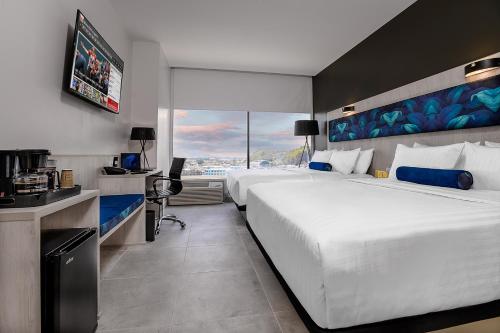 doubletree by hilton guayaquil