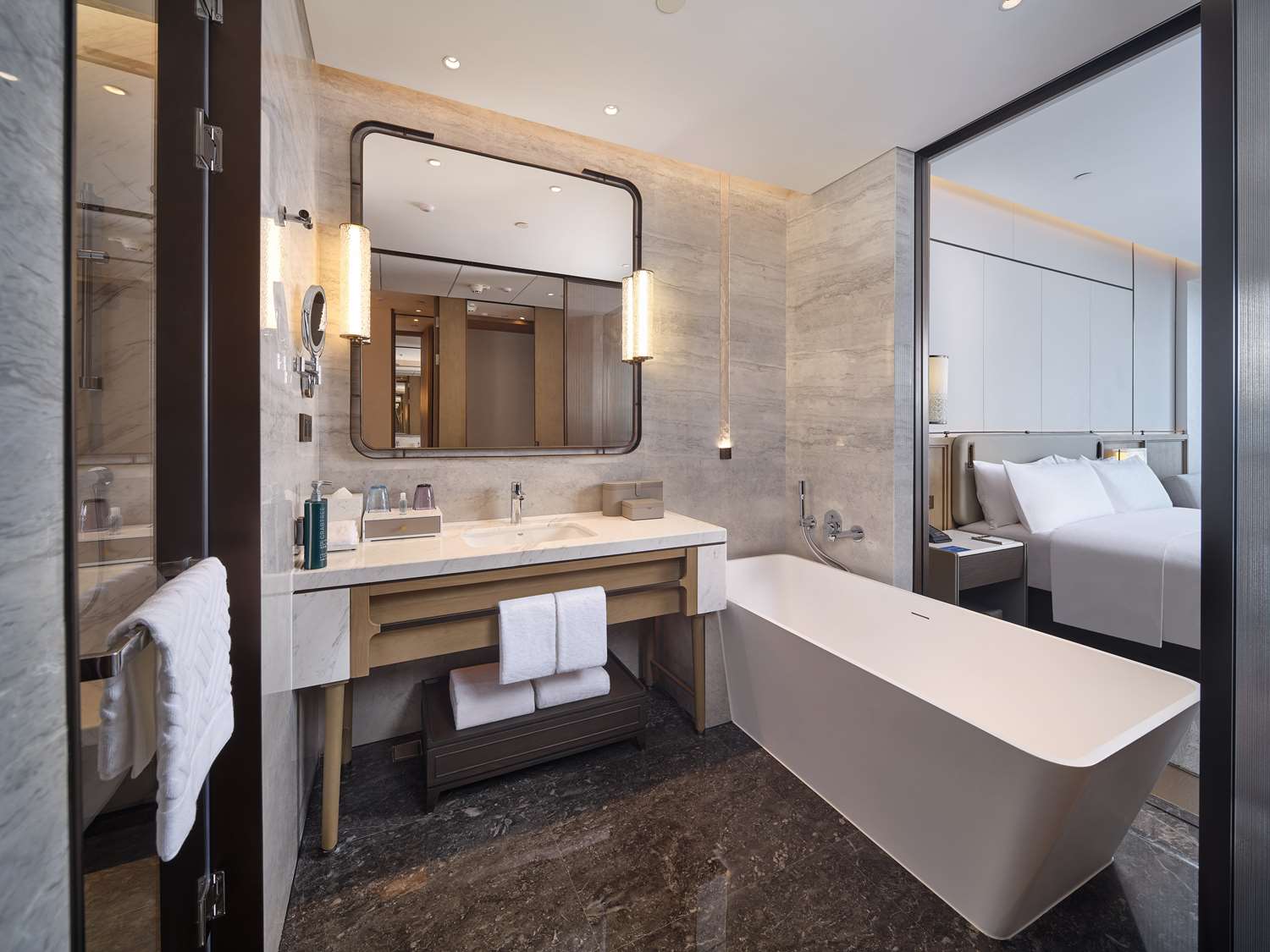 hilton jiashan