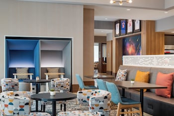 Home2 Suites By Hilton Houston Downtown Convention Center,1540 Leeland Street,3 star