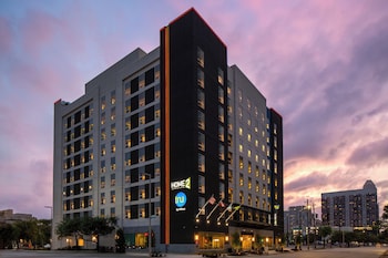 Home2 Suites By Hilton Houston Downtown Convention Center,1540 Leeland Street,3 star