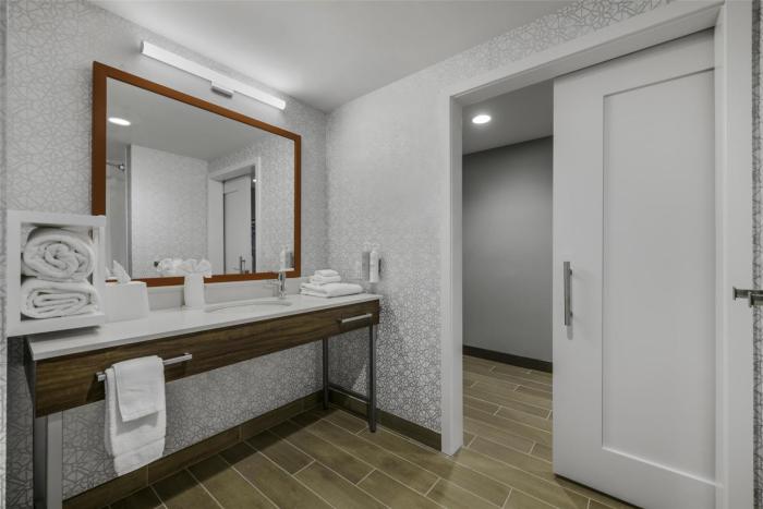 hampton inn and suites by hilton decatur