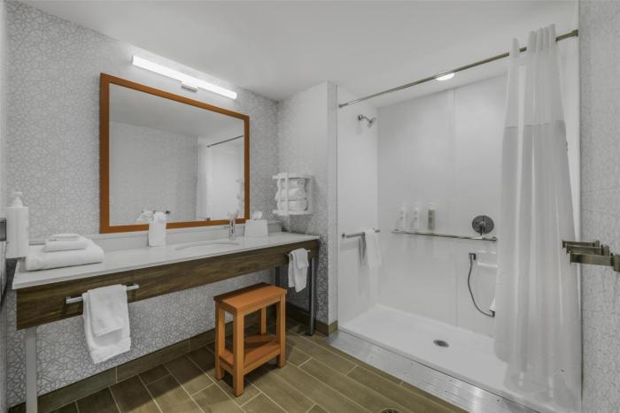 hampton inn and suites by hilton decatur