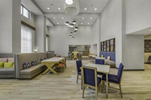 hampton inn and suites by hilton decatur