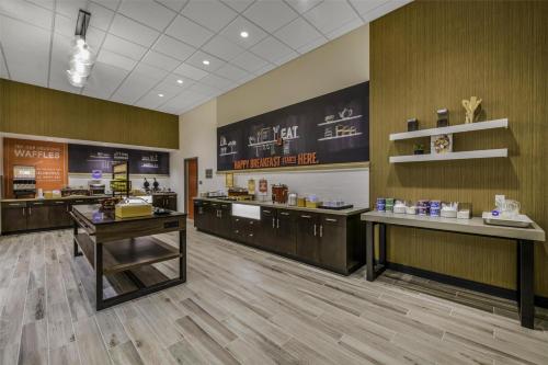 hampton inn and suites by hilton decatur