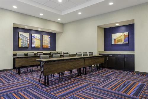 hampton inn and suites by hilton decatur
