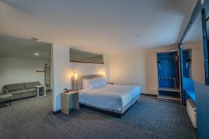 spark by hilton sterling dulles airport