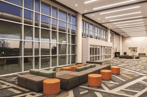 hilton knoxville airport
