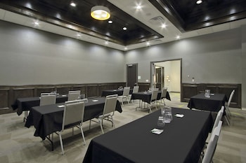 Holiday Inn Hattiesburg - North By Ihg,Near University Of Southern Mississippi,3 star