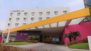 comfort inn monterrey valle