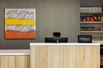 spark by hilton las vegas airport