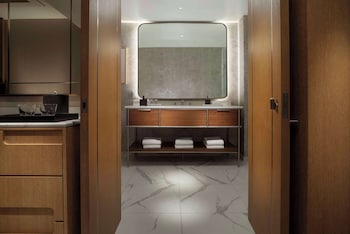 Hilton Arcadia Los Angeles,,5 star