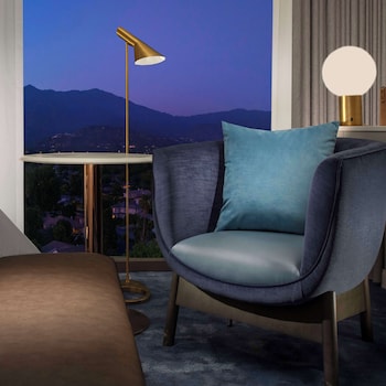 Hilton Arcadia Los Angeles,,5 star