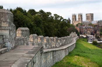 elmbank york tapestry collection by hilton