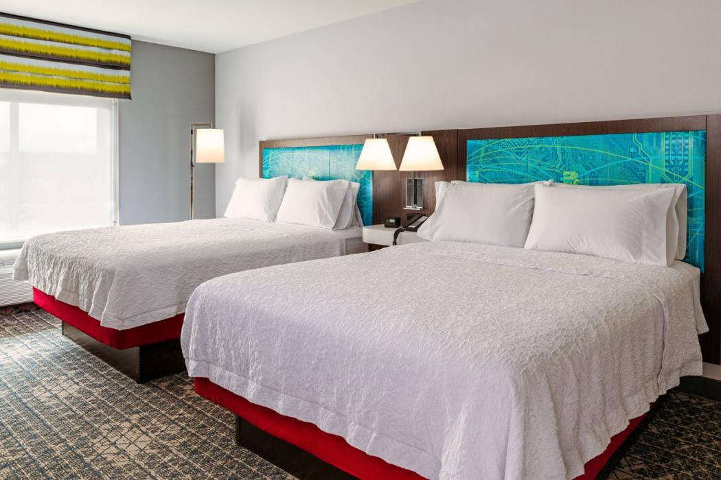 hampton inn and suites ludington mi
