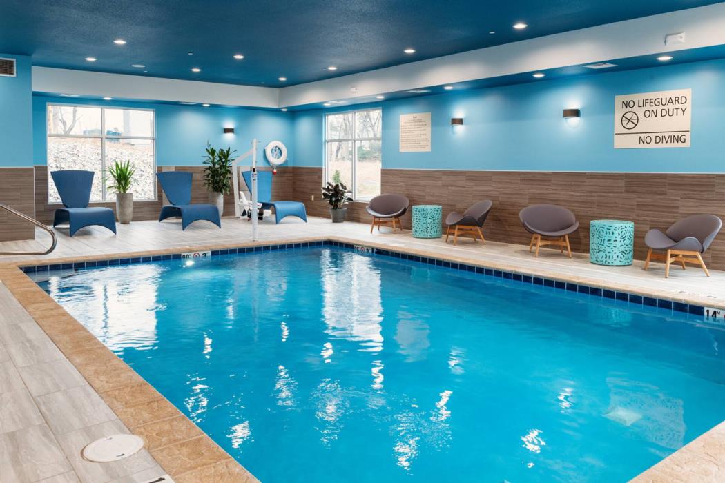 hampton inn and suites ludington mi