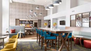hampton inn and suites ludington mi