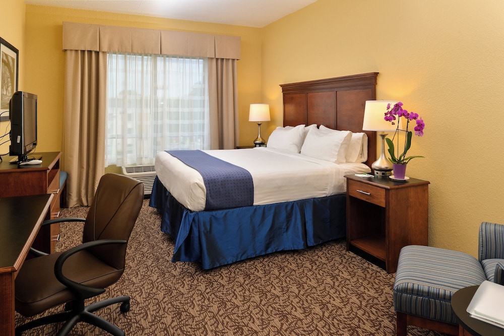 holiday inn montgomery airport south by ihg