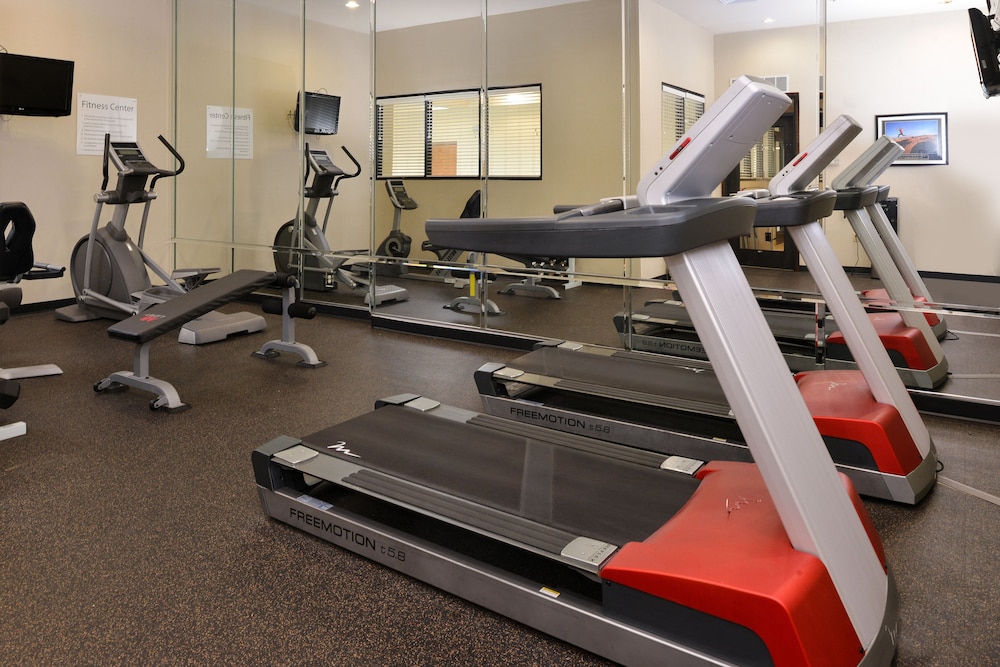 holiday inn montgomery airport south by ihg