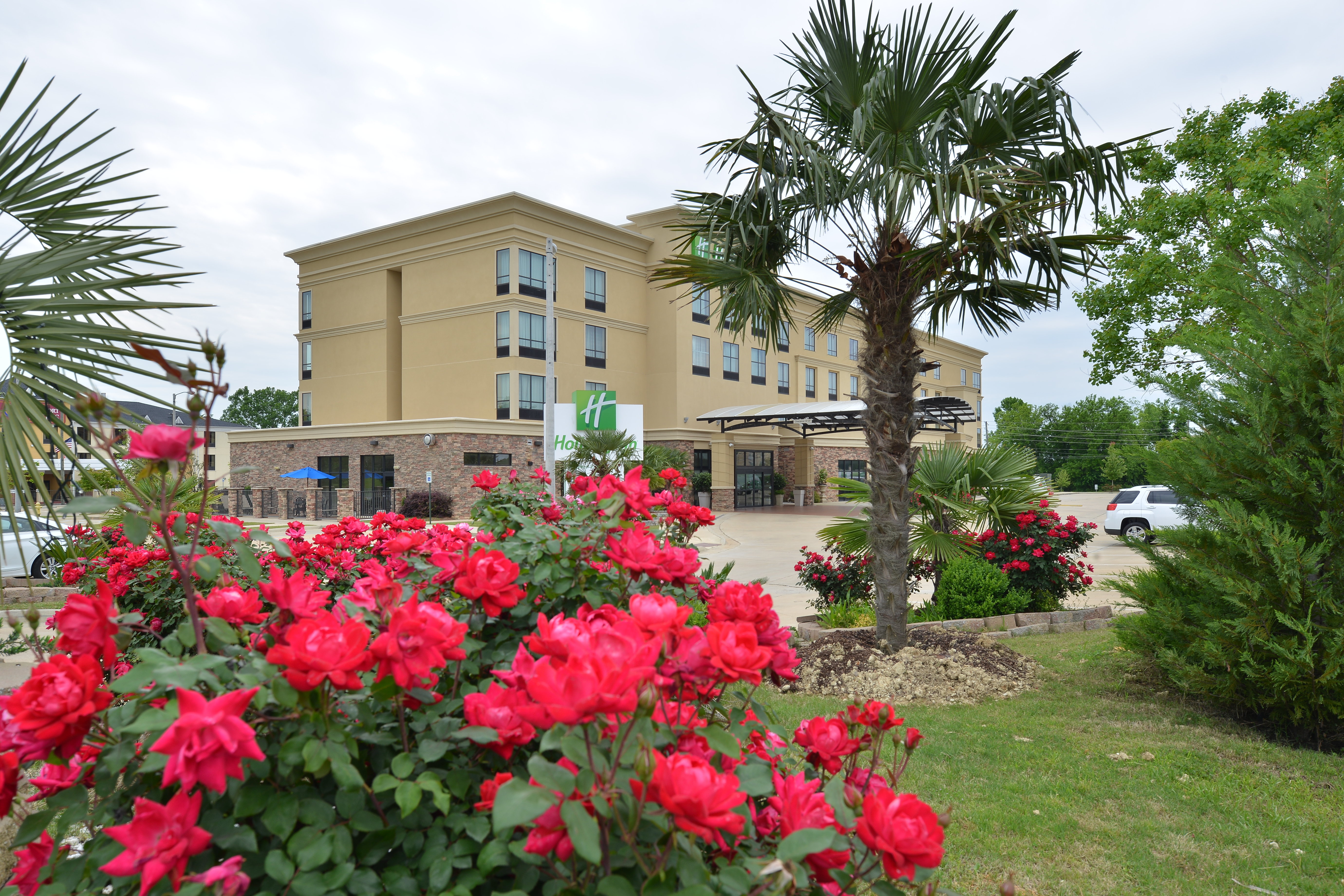 holiday inn montgomery airport south by ihg