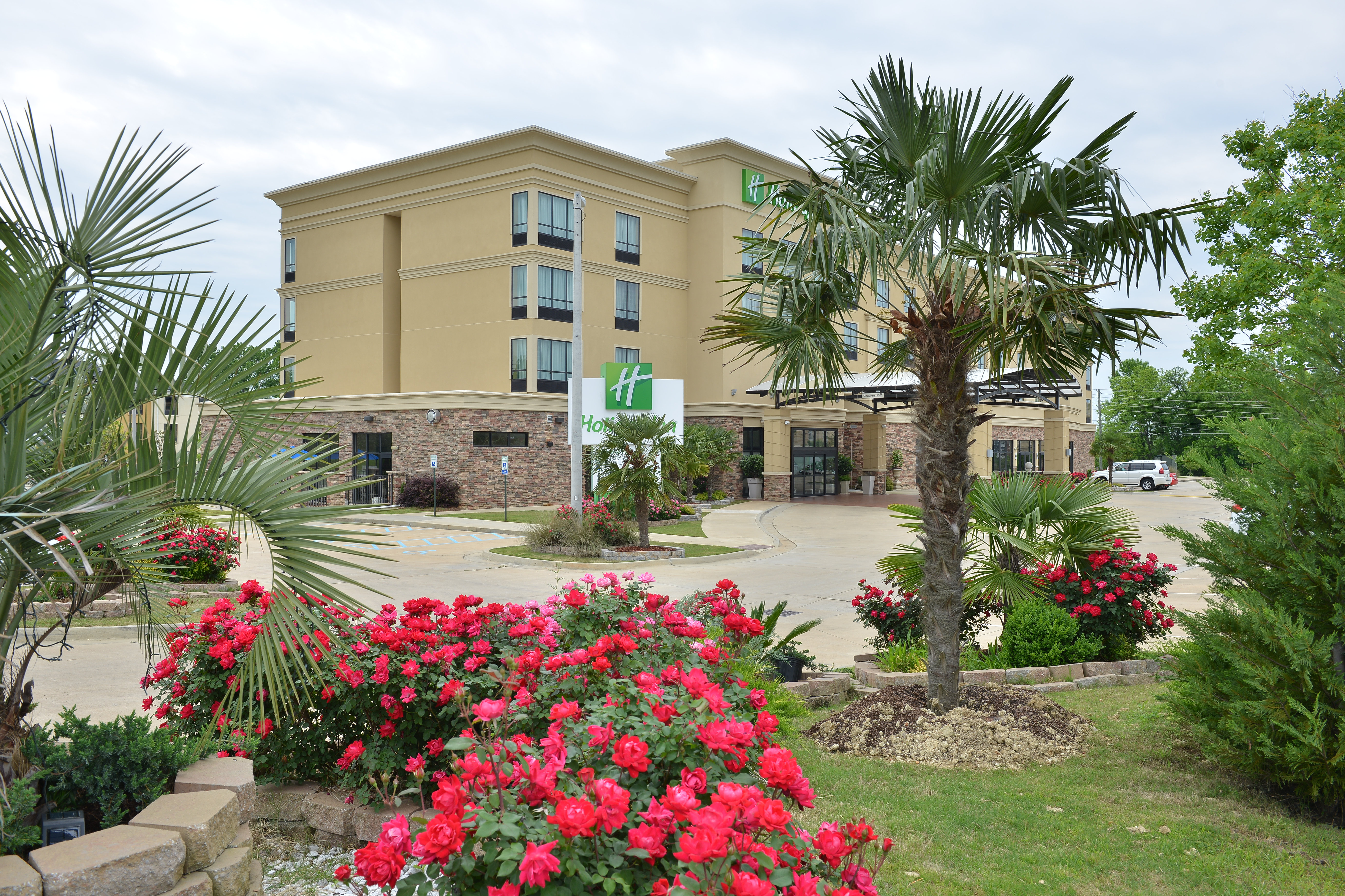 holiday inn montgomery airport south by ihg