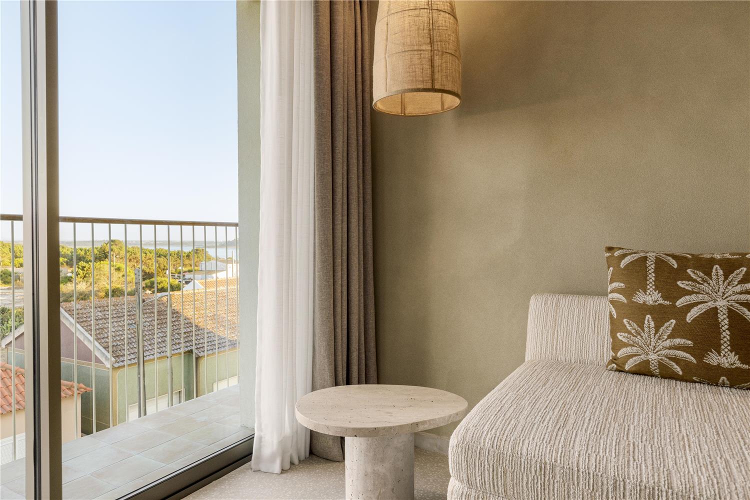 amarello hotel praia santo andre tapestry collection hilton