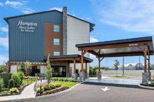 hampton inn and suites intercourse pa