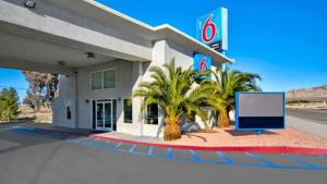 Motel 6 Victorville - Desert Express,California>>Victorville,2 star