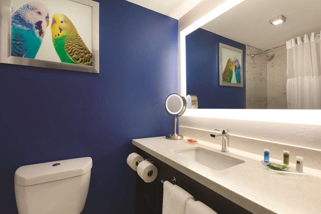 radisson hotel mcallen airport