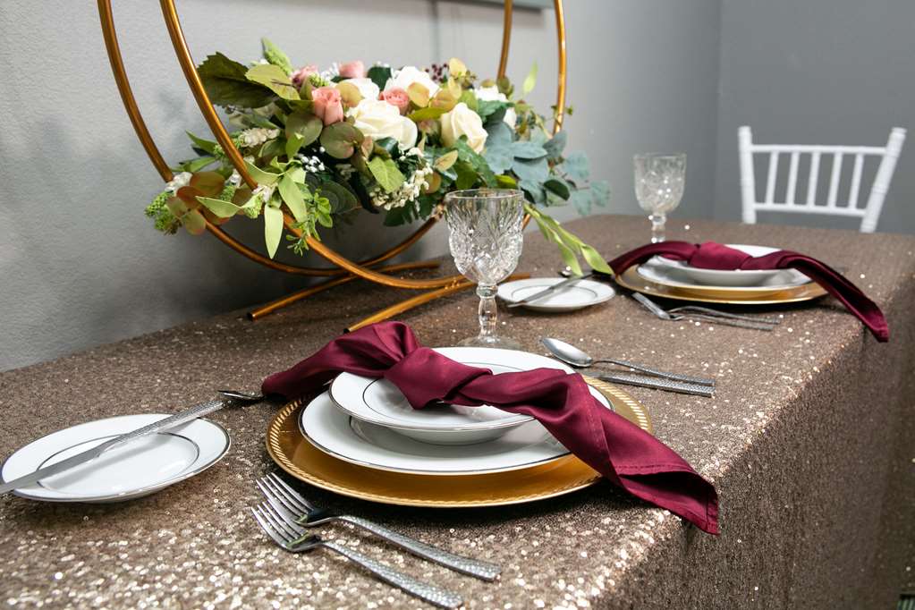 radisson hotel mcallen airport