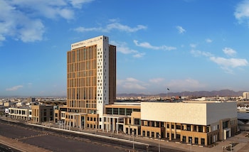 doubletree by hilton madinah gate