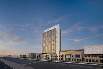 doubletree by hilton madinah gate