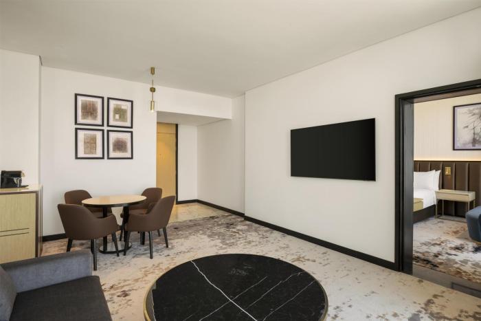 doubletree by hilton madinah gate