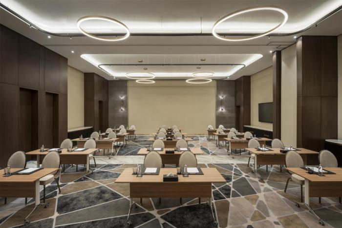 doubletree by hilton madinah gate