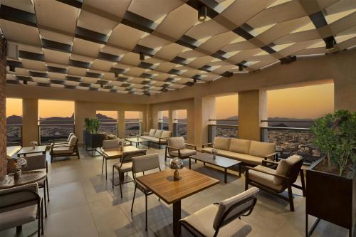 doubletree by hilton madinah gate