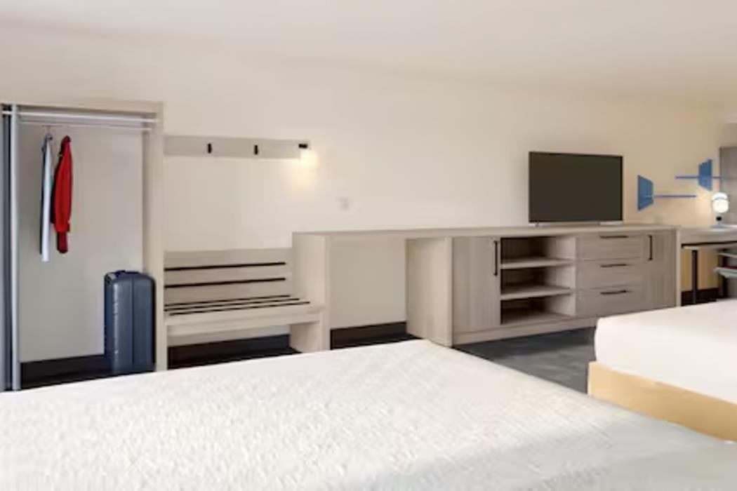 home2 suites by hilton hernando