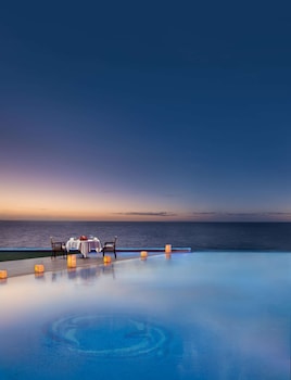 Hilton Alexandria Corniche,Alexandria Governorate>>Alexandria,5 star