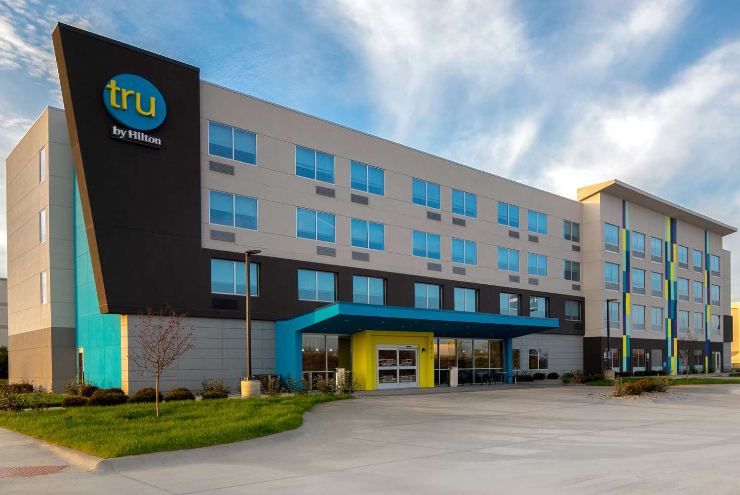 tru by hilton anderson
