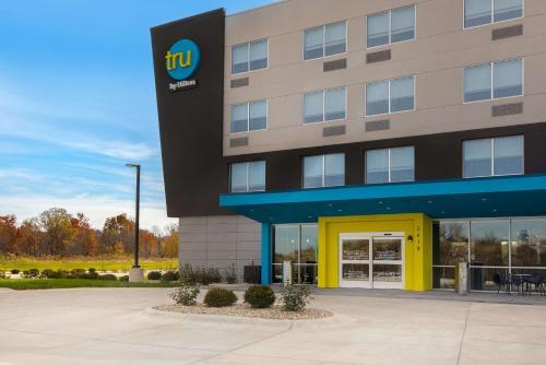 tru by hilton anderson
