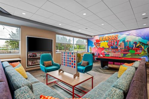 tru by hilton kansas city airport