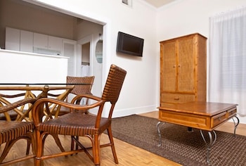 island city house hotel