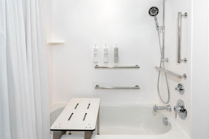 hilton garden inn cape canaveral cruise port