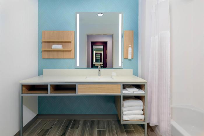 hilton garden inn cape canaveral cruise port