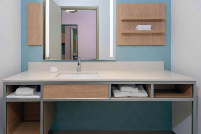 hilton garden inn cape canaveral cruise port