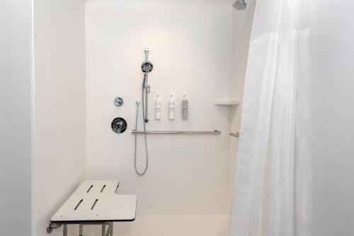 hilton garden inn cape canaveral cruise port