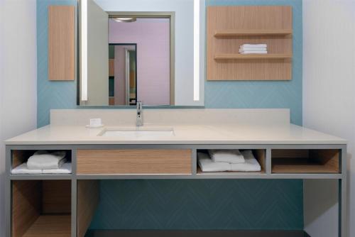 hilton garden inn cape canaveral cruise port