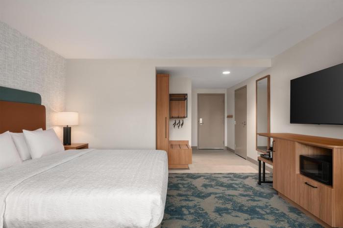 hampton inn lawrenceburg tn