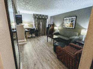 spark by hilton eden prairie