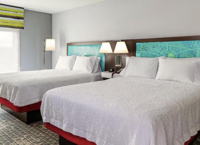 hampton inn manitowoc wi