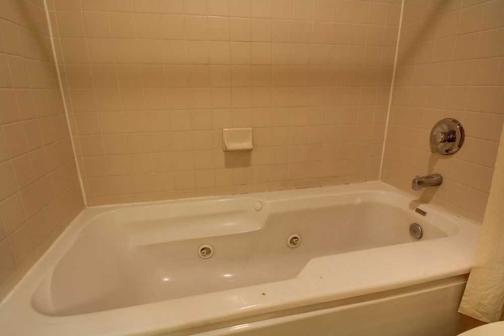 key west inn childersburg